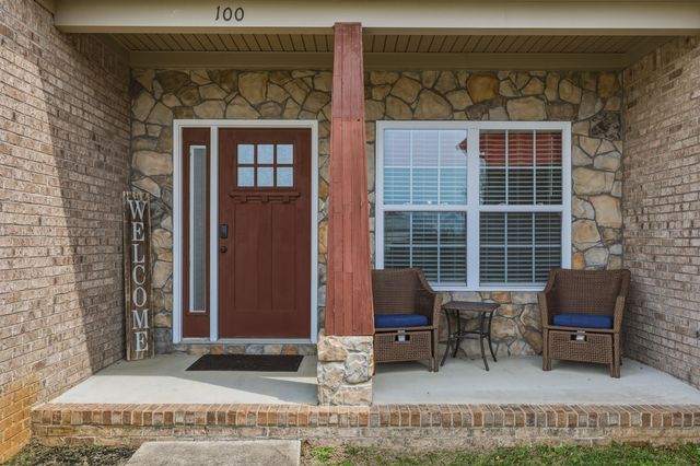 100 Minnow Cove Court, Nicholasville, KY 40356