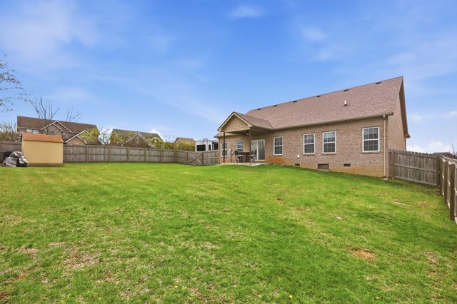 100 Minnow Cove Court, Nicholasville, KY 40356