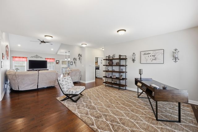 100 Minnow Cove Court, Nicholasville, KY 40356