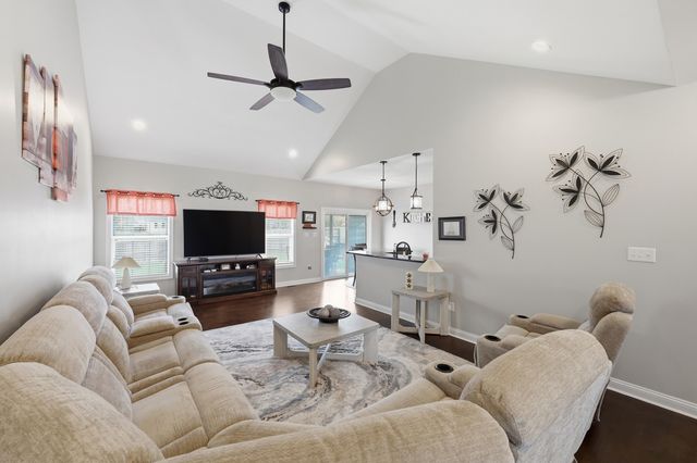 100 Minnow Cove Court, Nicholasville, KY 40356