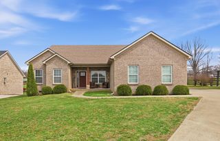 100 Minnow Cove Court, Nicholasville, KY 40356