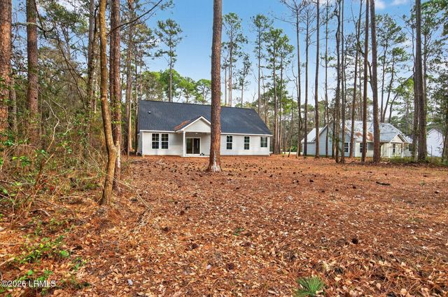 581 Sams Point Road, Beaufort, SC 29907