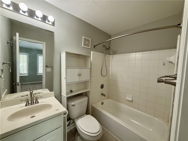 1725 Harvey Mitchell Parkway S 1925, College Station, TX 77840