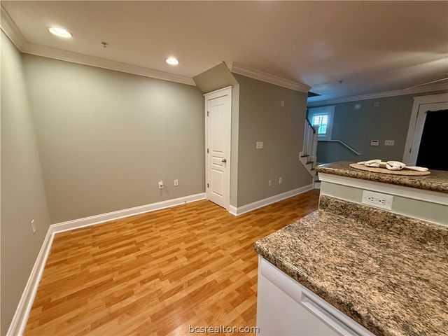 1725 Harvey Mitchell Parkway S 1925, College Station, TX 77840