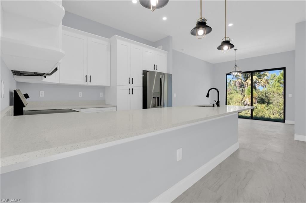 3605 E 6th ST, LEHIGH ACRES, FL 33972 — photo 2