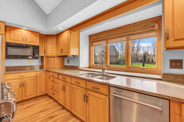 25 Brandywine Circle, Brownsburg, IN 46112