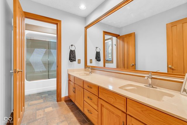 25 Brandywine Circle, Brownsburg, IN 46112