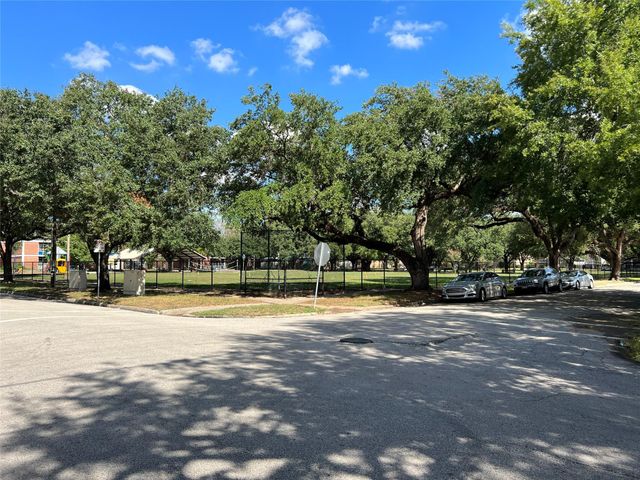 4905 Jackson Street, Houston, TX 77004