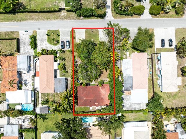 11105 NE 9th Ave, Biscayne Park, FL 33161