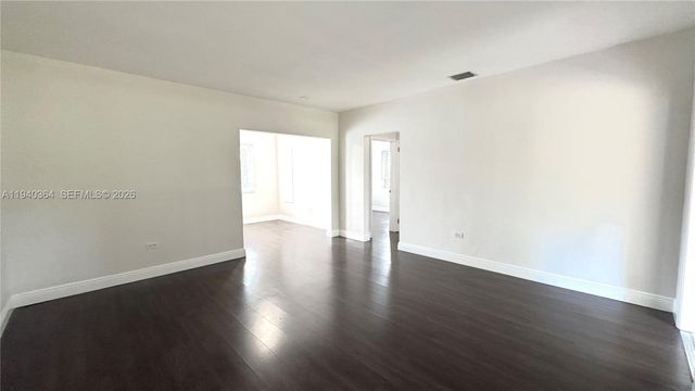 11105 NE 9th Ave, Biscayne Park, FL 33161