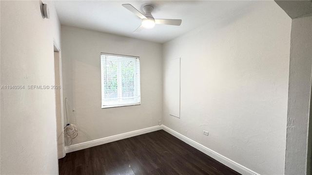 11105 NE 9th Ave, Biscayne Park, FL 33161