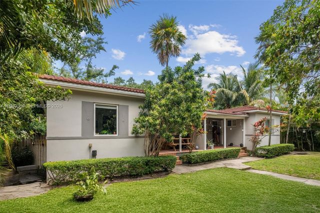 11105 NE 9th Ave, Biscayne Park, FL 33161