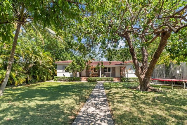 11105 NE 9th Ave, Biscayne Park, FL 33161