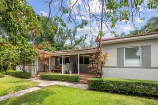 11105 NE 9th Ave, Biscayne Park, FL 33161