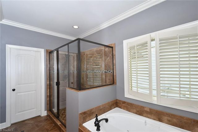 6832 Orchard Path Drive, Clemmons, NC 27012