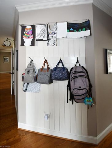 6832 Orchard Path Drive, Clemmons, NC 27012