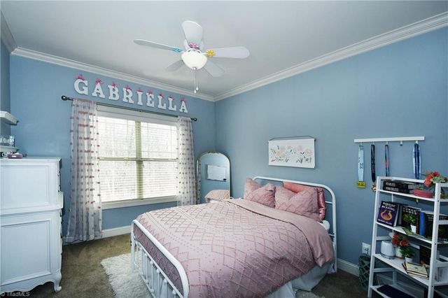 6832 Orchard Path Drive, Clemmons, NC 27012