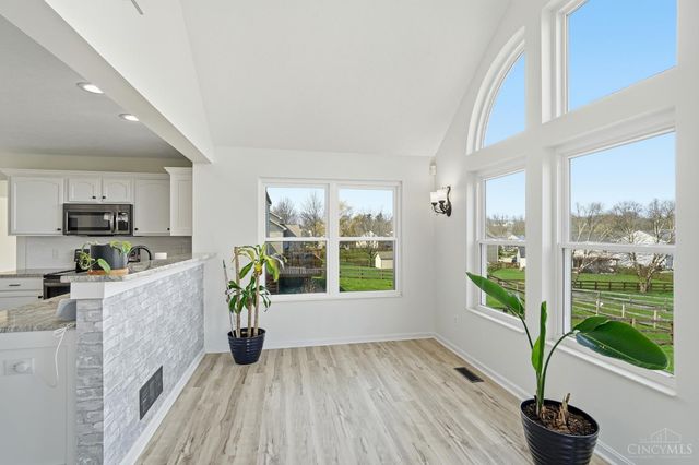 326 Sackett Drive, Monroe, OH 45050