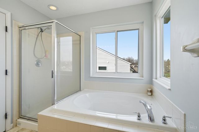 326 Sackett Drive, Monroe, OH 45050