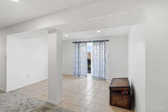 326 Sackett Drive, Monroe, OH 45050