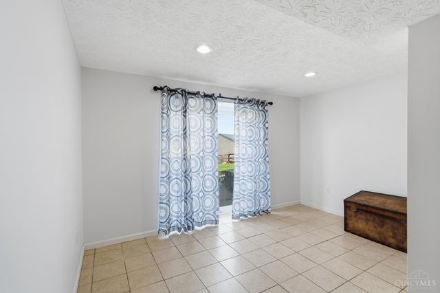 326 Sackett Drive, Monroe, OH 45050