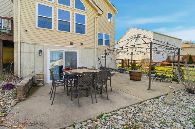 326 Sackett Drive, Monroe, OH 45050