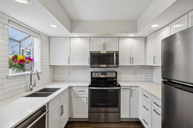 100 Brattlesboro Dr, Nashville, TN 37204