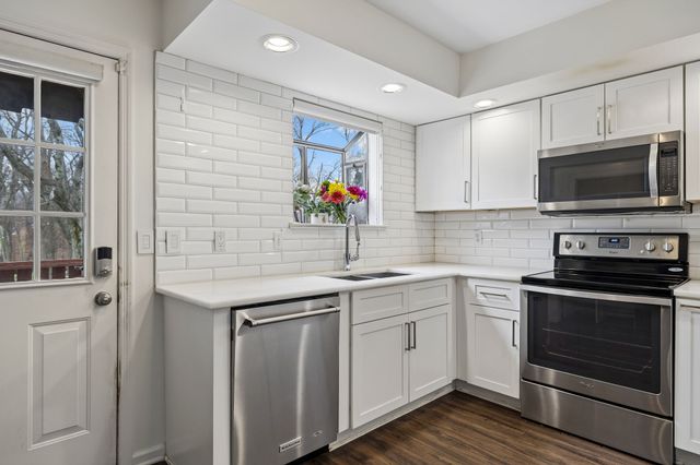 100 Brattlesboro Dr, Nashville, TN 37204