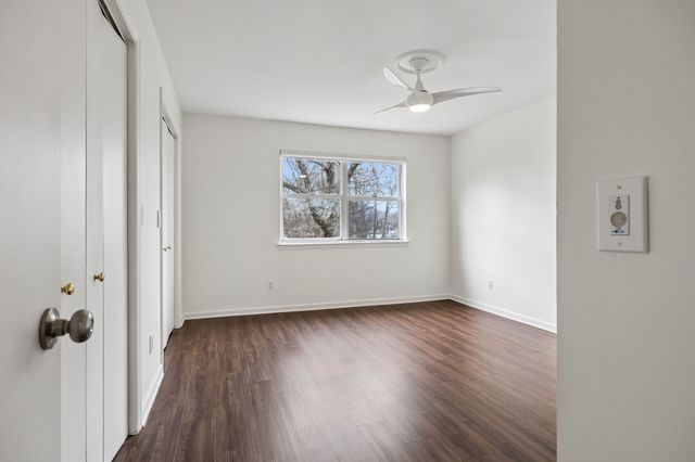 100 Brattlesboro Dr, Nashville, TN 37204