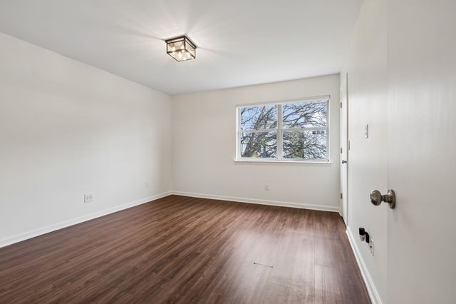 100 Brattlesboro Dr, Nashville, TN 37204