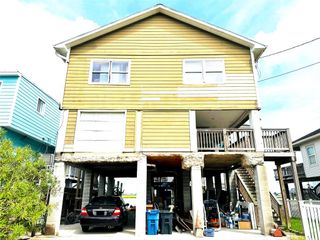 119 Bayou Vista Drive, Hitchcock, TX 77563