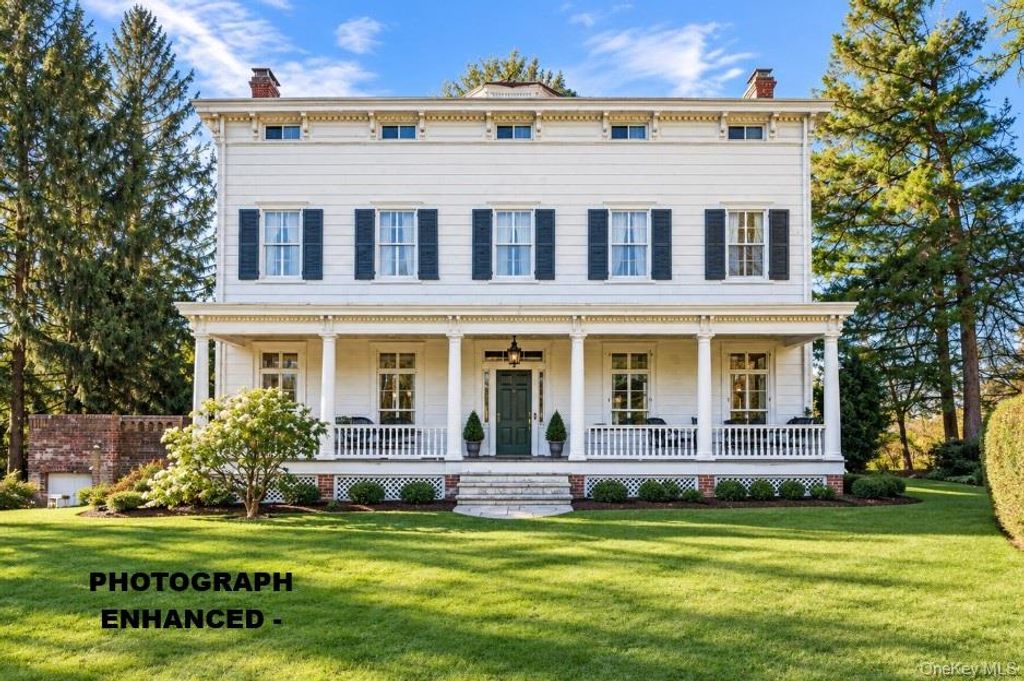 29 Center Drive, Douglaston, NY 11363 — photo 2
