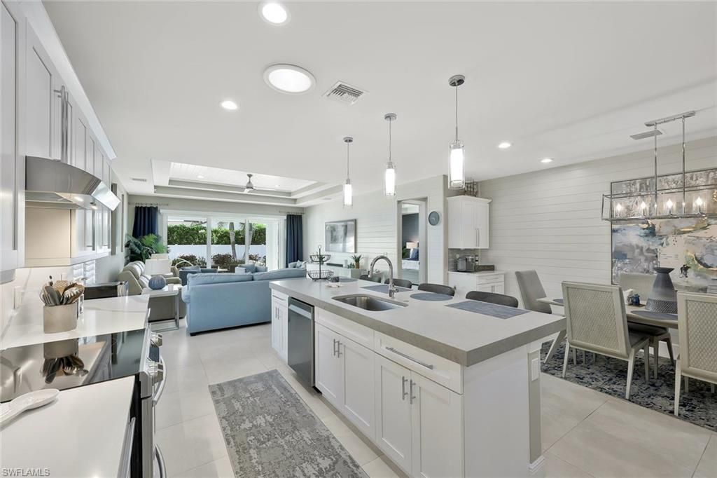 715 102nd AVE N, NAPLES, FL 34108 — photo 5