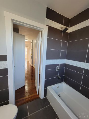 721 Chalfonte Place, Cincinnati, OH 45229