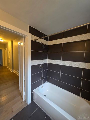 721 Chalfonte Place, Cincinnati, OH 45229