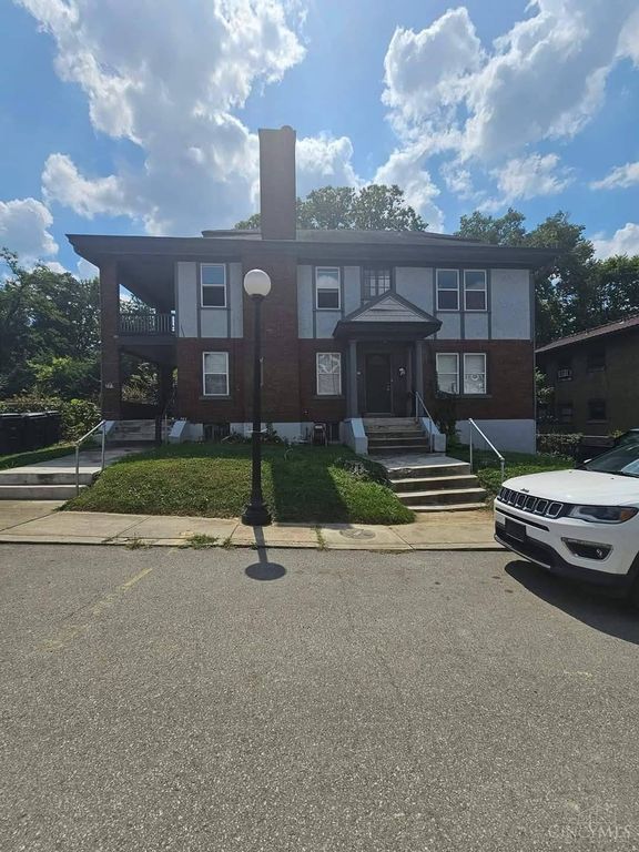 721 Chalfonte Place, Cincinnati, OH 45229