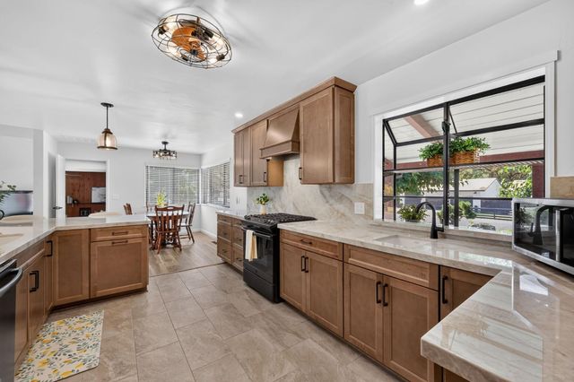 6633 Lindberg Ave, Placerville, CA 95667