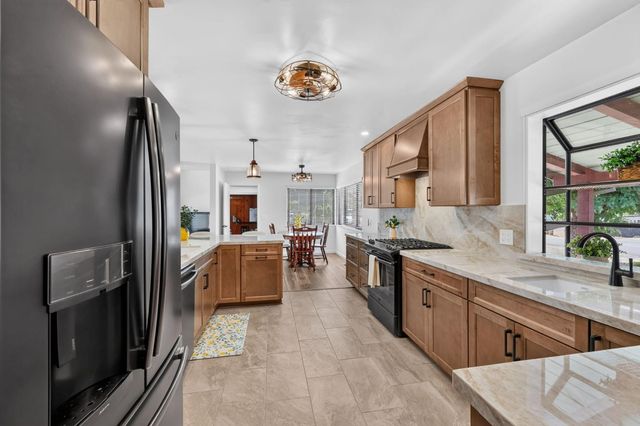 6633 Lindberg Ave, Placerville, CA 95667