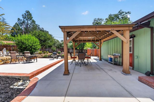 6633 Lindberg Ave, Placerville, CA 95667