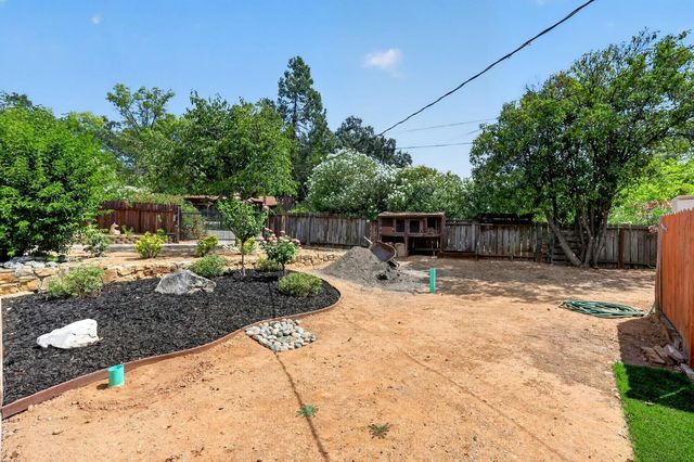 6633 Lindberg Ave, Placerville, CA 95667