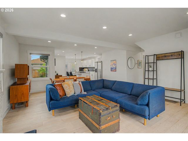 2905 Se 74TH Ave, Portland, OR 97206