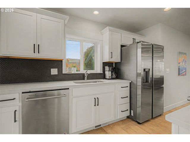 2905 Se 74TH Ave, Portland, OR 97206