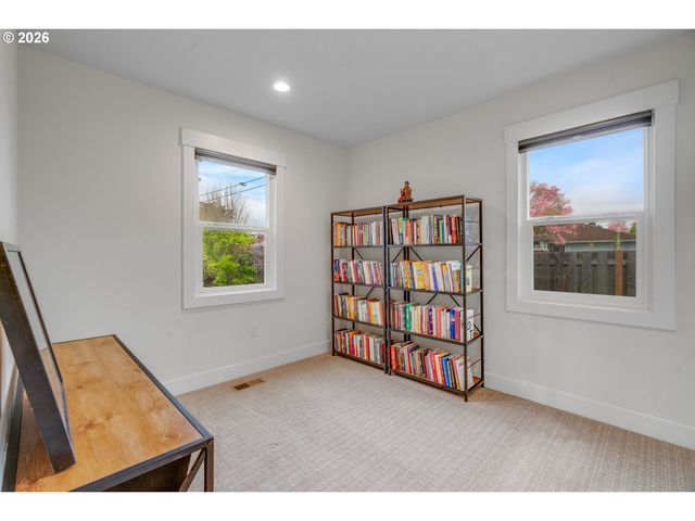 2905 Se 74TH Ave, Portland, OR 97206