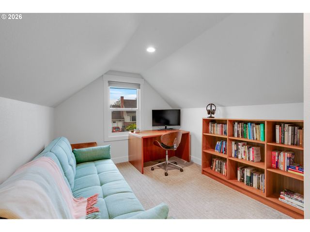 2905 Se 74TH Ave, Portland, OR 97206