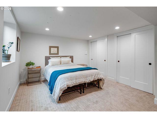 2905 Se 74TH Ave, Portland, OR 97206