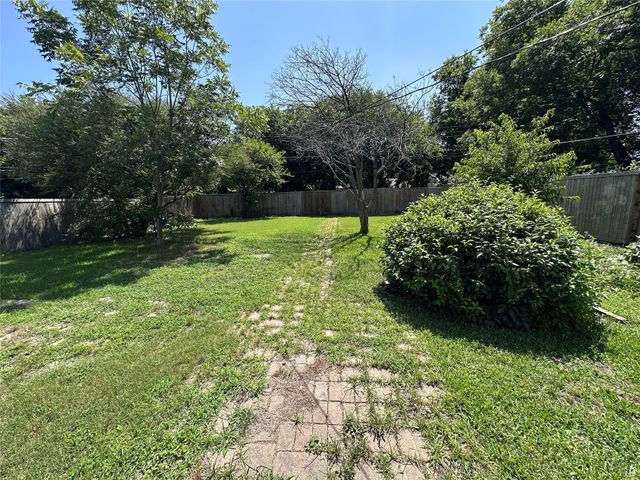 8026 Racine Drive, Dallas, TX 75232