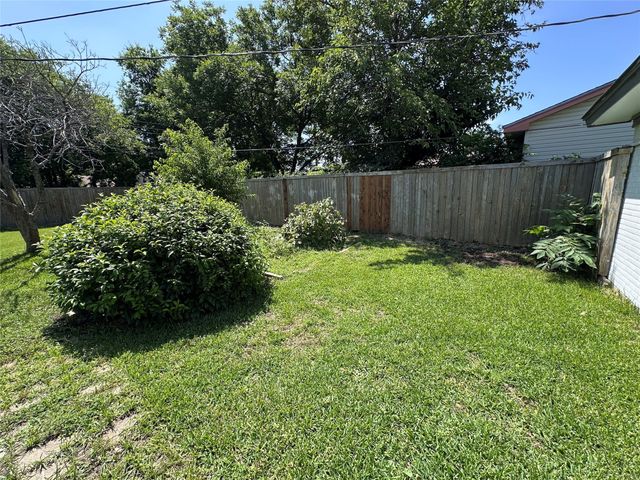 8026 Racine Drive, Dallas, TX 75232