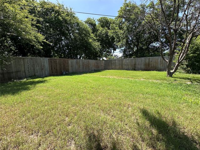 8026 Racine Drive, Dallas, TX 75232
