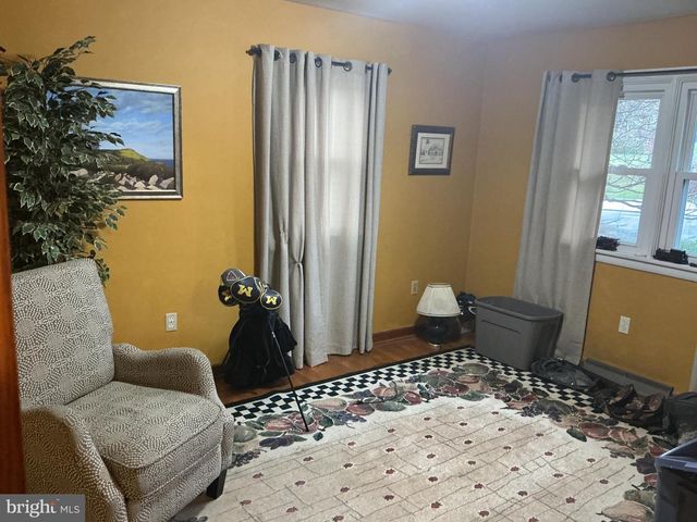 6150 CHAMBERS HILL RD, Harrisburg, PA 17111
