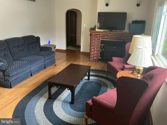 6150 CHAMBERS HILL RD, Harrisburg, PA 17111